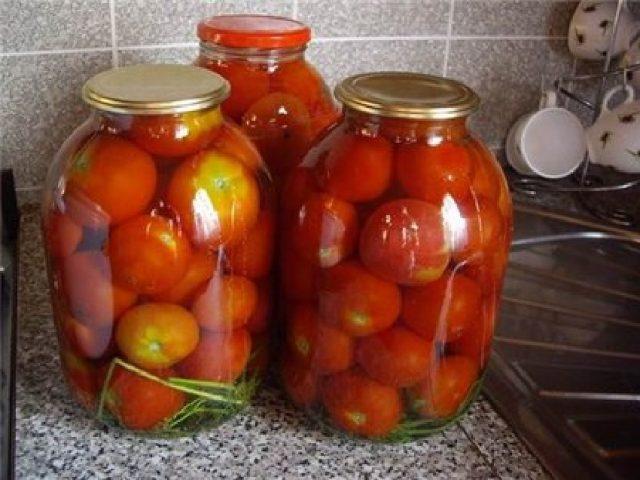 Консервированные помидоры с винным уксусом