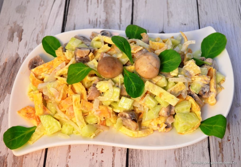 Салат с блинчиками из яиц «Гости на пороге»