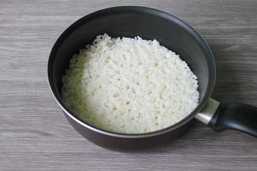Рис в сотейнике
