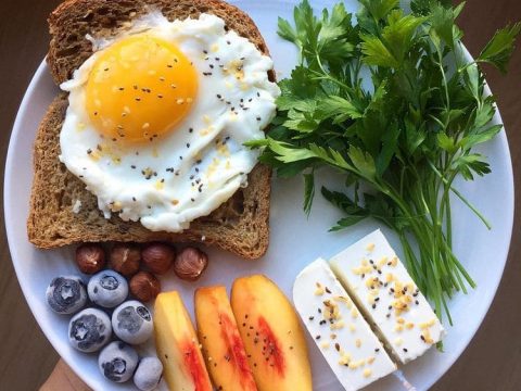 Что приготовить на завтрак быстро и вкусно из простых продуктов