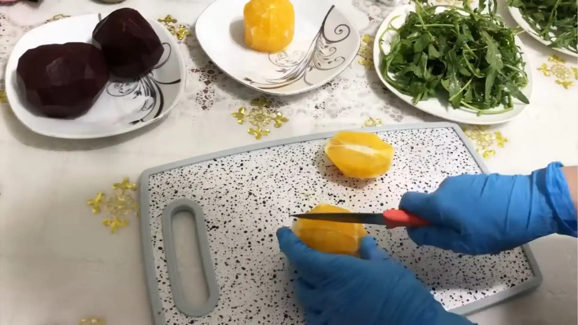 Как приготовить салат с апельсинами и свеклой?