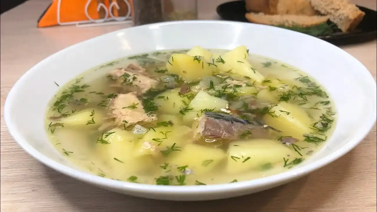 Рецепт наваристого супа с рыбной консервой