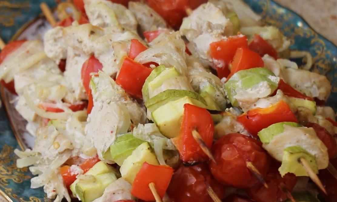 Рецепт шашлыка из курицы с овощами в духовке